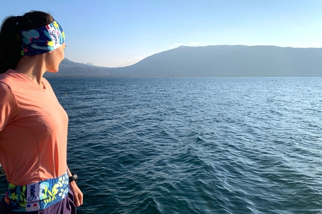 une femme avec la sammie city et le bandeau associé